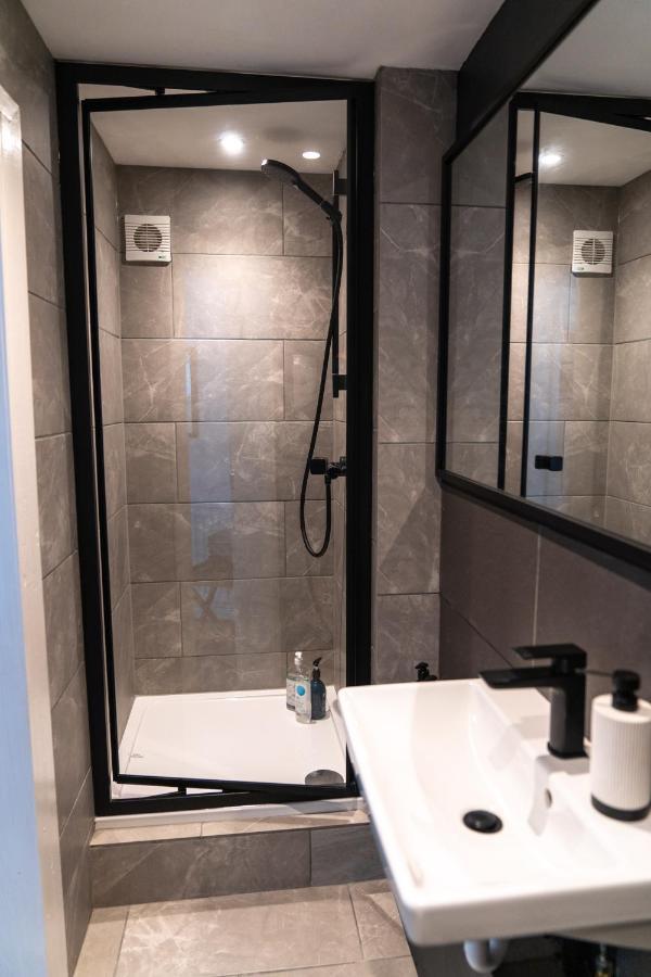 Bower Apartment ฮาร์โรเกต ภายนอก รูปภาพ