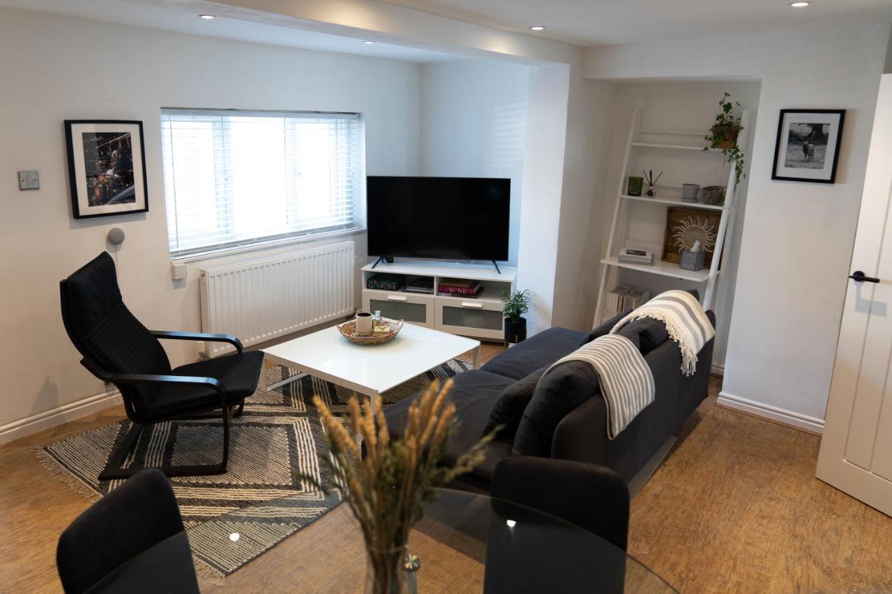 Bower Apartment ฮาร์โรเกต ภายนอก รูปภาพ