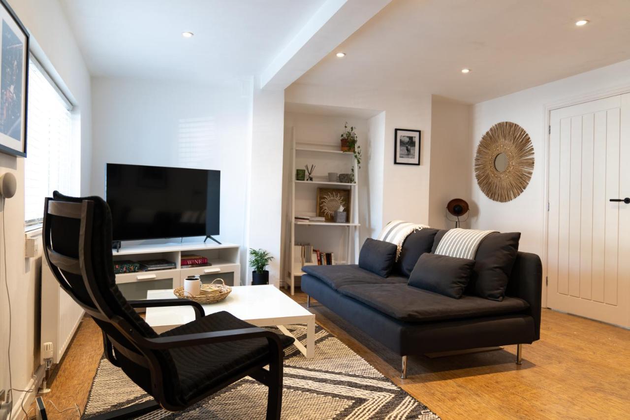 Bower Apartment ฮาร์โรเกต ภายนอก รูปภาพ